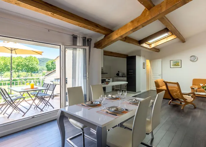 Zwischen Meer- Seen Und Bergen By Interhome Hérépian